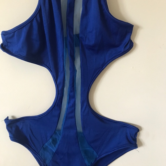NWOT Blue Cut Out Halter Neckline Swimsuit w/Sheer inserts. Small - Picture 3 of 7